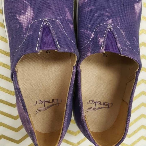 tie dye dansko